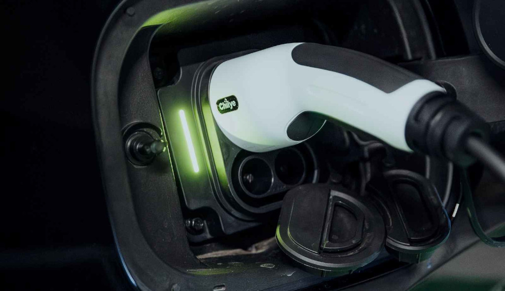 Benzines vagy plug-in hibrid - Chery TIGGO 8 - Chery Gyulai